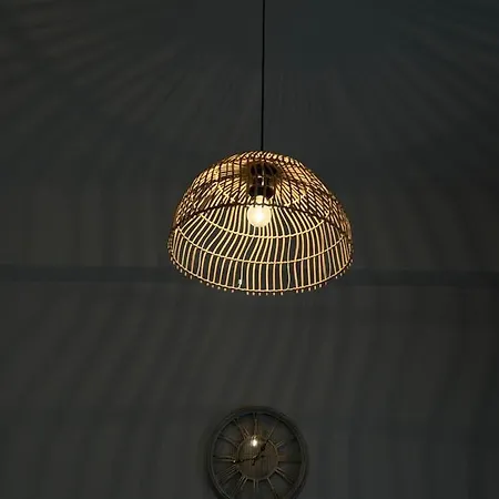 Theros إرموبولّي