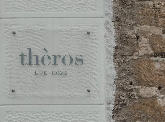 Theros Διαμέρισμα