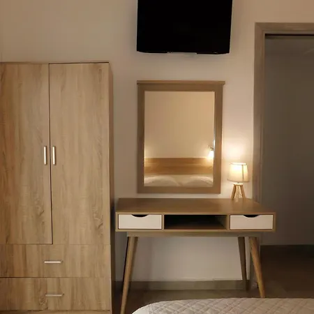 Theros Lejlighed Ermoupoli